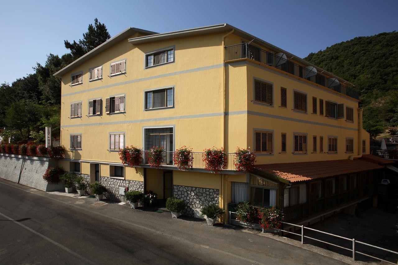 Albergo Terme Santamaria Castelforte Zewnętrze zdjęcie